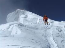 04b-Meroi_Everest 2007 - Nives verso la cima